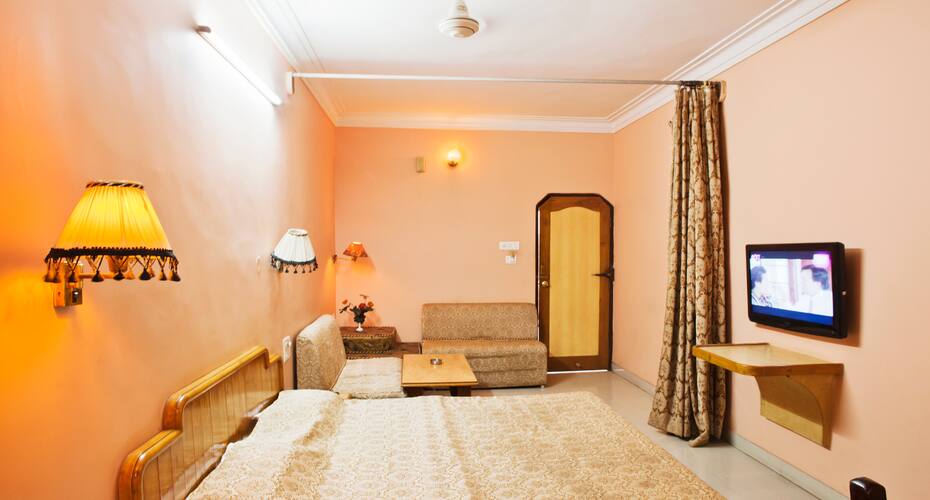 Hotel Shikhar Palace, Jabalpur 2